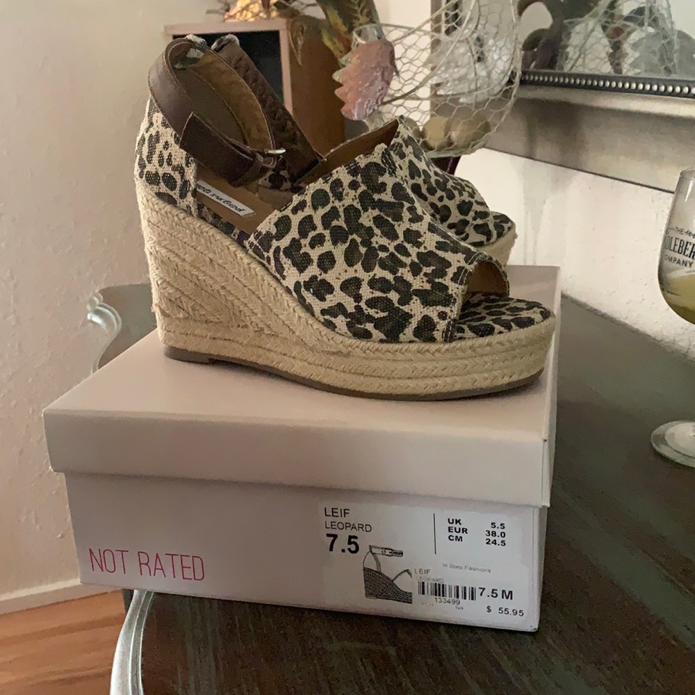 Leopard print wedges